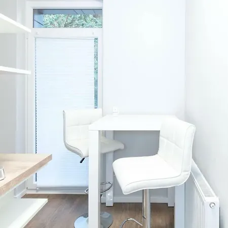 Apartment Bejing - Chillinghouse # 2, 3 Min. Vom Ice, Netflix; Balkon Siegburg